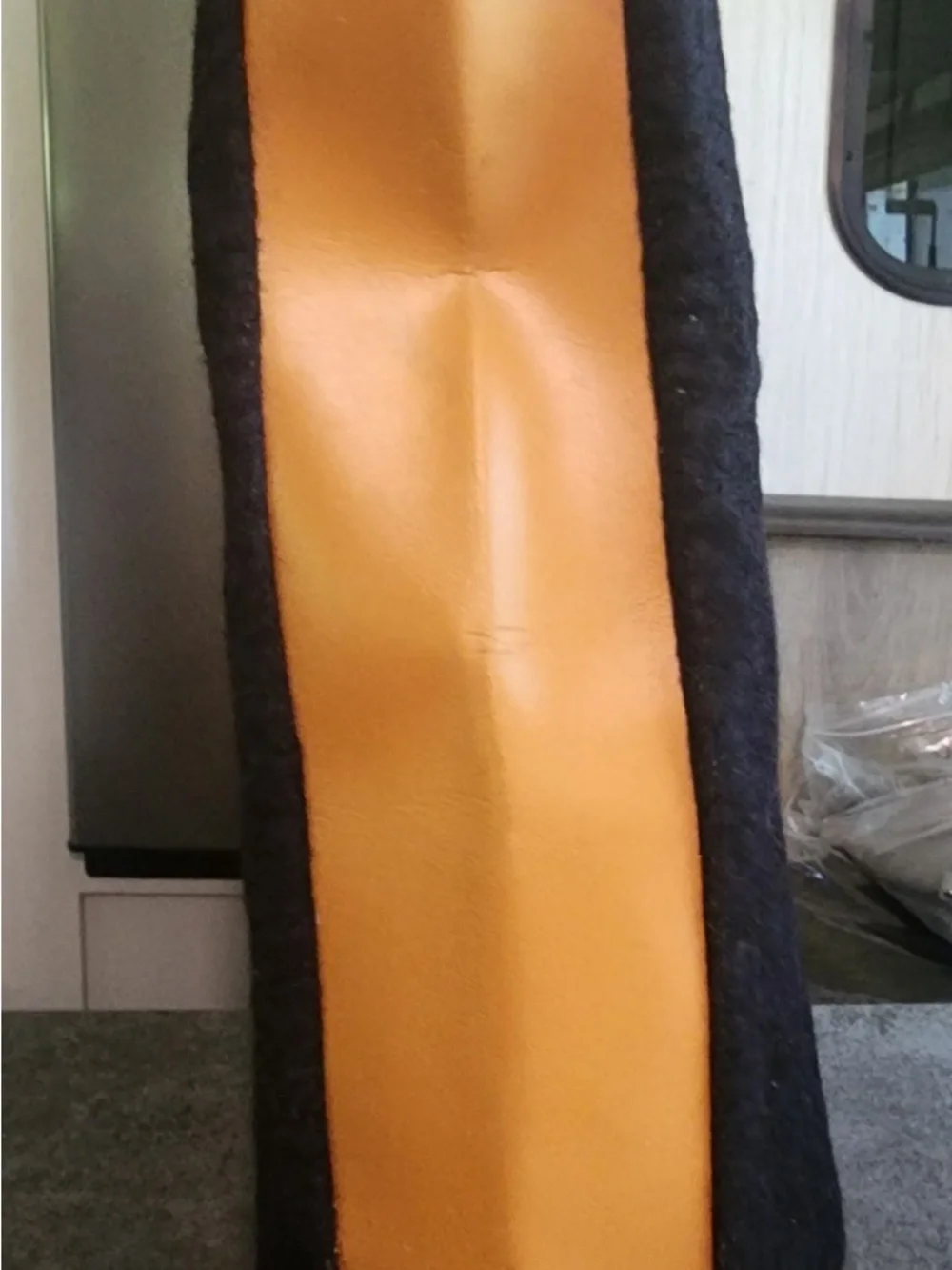 Gucci Vintage Rare Wool Messenger Bag with Tan Leather Trim - Picture 3 of 10